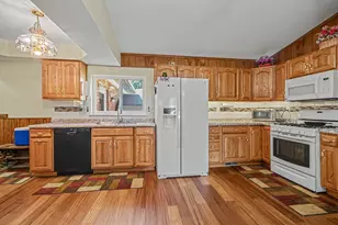 39511 Helena Ave, Sterling Heights, MI 48313 - Photo 10