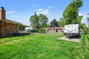 39511 Helena Ave, Sterling Heights, MI 48313 - Photo 24
