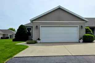 66 Oakwood Dr, Coldwater, MI 49036 - Photo 1