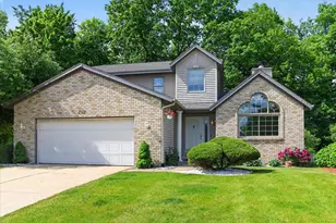 2467 Palm Dale Dr SW, Wyoming, MI 49418 - Photo 2