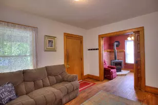 307 Douglas St, Jackson, MI 49203 - Photo 6