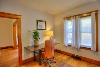 307 Douglas Street, Jackson, MI 49203 - Photo 10