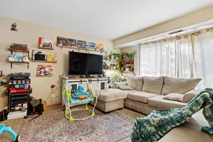 3621 Kenbrooke Ct, Kalamazoo, MI 49006 - Photo 6