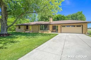 6590 Division Ave NE, Comstock Park, MI 49321 - Photo 4