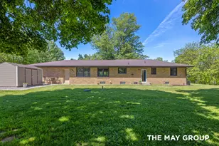 6590 Division Ave NE, Comstock Park, MI 49321 - Photo 2