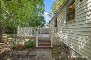 3739 Grape Ave NE, Grand Rapids, MI 49525 - Photo 28
