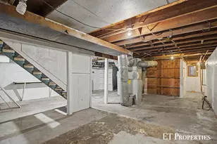 3739 Grape Ave NE, Grand Rapids, MI 49525 - Photo 24