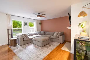 2717 Sycamore River Dr, Fowlerville, MI 48836 - Photo 6