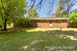 18412 168th Ave, Spring Lake, MI 49456 - Photo 2