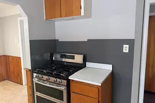 21004 Syracuse Ave, Warren, MI 48091 - Photo 14