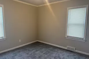 21004 Syracuse Ave, Warren, MI 48091 - Photo 18