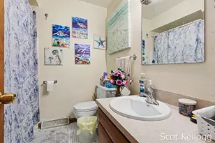5959-5961 Crestmoor Dr SE, Kentwood, MI 49508 - Photo 12
