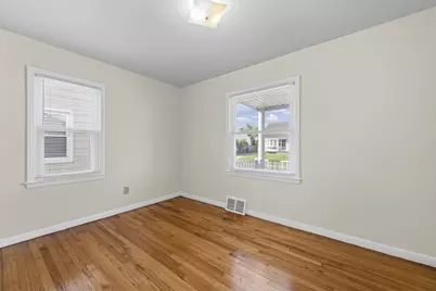 530 Mill Street, Lincoln Park, MI 48146 - Photo 14