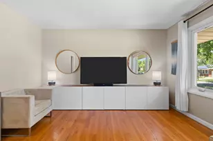 1559 Glastonbury Rd, Ann Arbor, MI 48103 - Photo 6