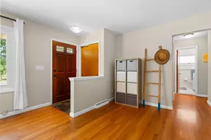 1559 Glastonbury Rd, Ann Arbor, MI 48103 - Photo 4