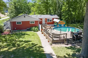 22420 McKenzie St, Dowagiac, MI 49047 - Photo 1