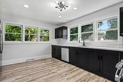 7 S 12th Street, Niles, MI 49120 - Photo 4