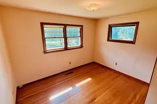 1909 Perkins Ave NE, Grand Rapids, MI 49505 - Photo 16