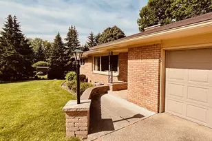 1909 Perkins Ave NE, Grand Rapids, MI 49505 - Photo 4