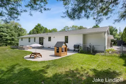 8855 Myers Lake Avenue NE, Rockford, MI 49341 - Photo 4