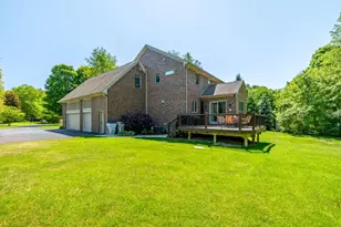 8061 Pine Ridge Ct, Northville, MI 48168 - Photo 6