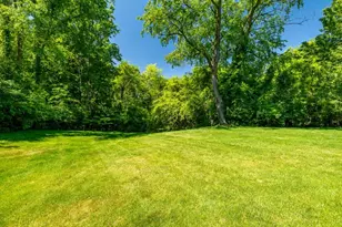 8061 Pine Ridge Ct, Northville, MI 48168 - Photo 10