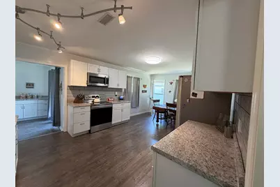 615 Riddle Street, Howell, MI 48843 - Photo 8