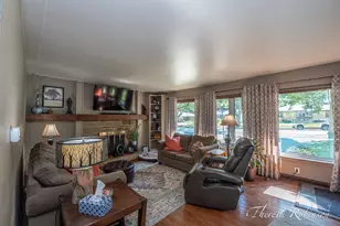 921 Burke Ave NE, Grand Rapids, MI 49503 - Photo 6