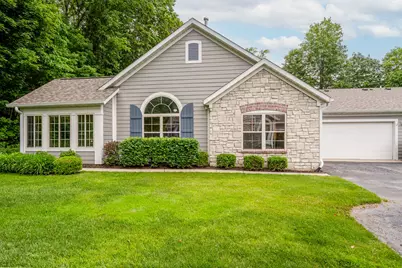 2898 Villa Lane, Benton Harbor, MI 49022 - Photo 2