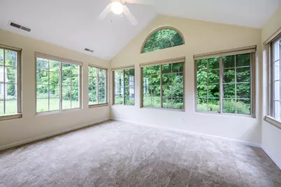 2898 Villa Lane, Benton Harbor, MI 49022 - Photo 6