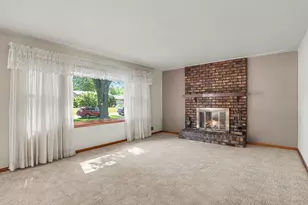208 Cypress Ave, Holland, MI 49423 - Photo 2