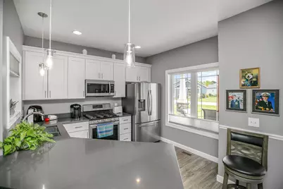 135 Lexington Pointe Drive #8, Niles, MI 49120 - Photo 12