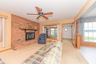 9547 Crestline Dr, Pinckney, MI 48169 - Photo 32