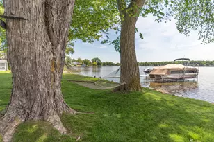 9547 Crestline Dr, Pinckney, MI 48169 - Photo 16