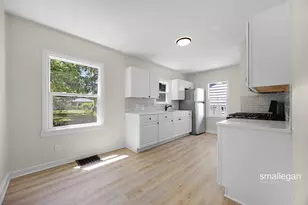 885 Oak Ave, Muskegon, MI 49442 - Photo 2