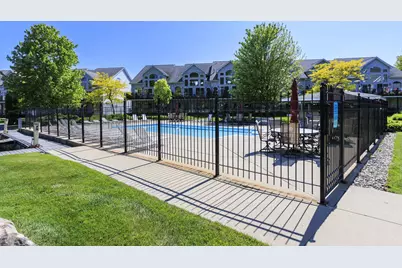 37868 Jefferson Avenue, Harrison Township, MI 48045 - Photo 18