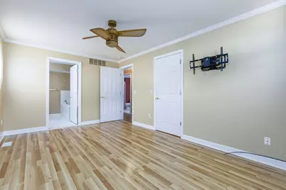 37868 Jefferson Avenue, Harrison Township, MI 48045 - Photo 28