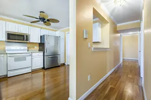 37868 Jefferson Ave, Harrison Township, MI 48045 - Photo 22