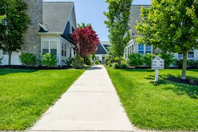 948 Whitwam Drive, Saint Joseph, MI 49085 - Photo 2