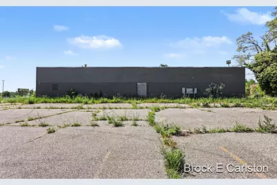 100 S Seaway Drive, Muskegon, MI 49444 - Photo 6