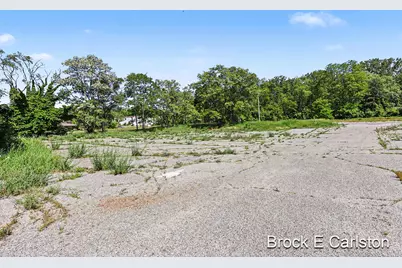 100 S Seaway Drive, Muskegon, MI 49444 - Photo 4