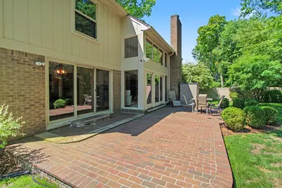 14017 Towering Oaks Drive, Utica, MI 48315 - Photo 32