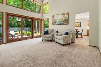 14017 Towering Oaks Drive, Utica, MI 48315 - Photo 8