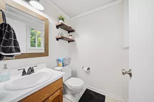 9460 Wildwood Lake Dr, Whitmore Lake, MI 48189 - Photo 16