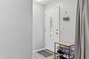 38212 N Rickham Ct, Westland, MI 48186 - Photo 4