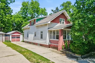 53 Baylis St SW, Grand Rapids, MI 49507 - Photo 1
