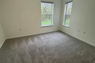 2688 S Knightsbridge Cir, Ann Arbor, MI 48105 - Photo 16