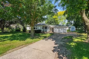 367 Lane Ave, Holland, MI 49423 - Photo 1