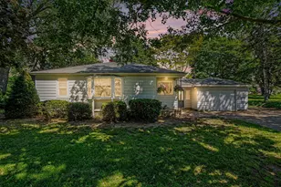 367 Lane Ave, Holland, MI 49423 - Photo 2