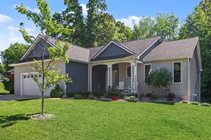 950 Doolittle Ct, Kalamazoo, MI 49009 - Photo 2